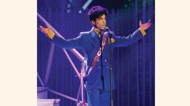 Prince. La influencia del ‘príncipe’ en la música contemporánea es innegable. En el primer año que pudo ser elegido, lo indujeron en el Hall de la Fama del Rock and Roll. Prince falleció el 21 de abril a los 57 años. (Foto: Getty)