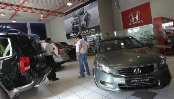 El 32% de peruanos estaría dispuesto a invertir desde US$ 10,000 en la compra de un auto. (USI)