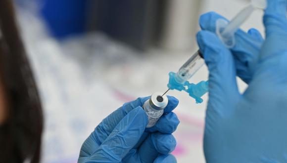 La adquisición habría permitido a Brasil iniciar su campaña de vacunación con un mes de antelación, en diciembre, como en la mayoría de los países europeos. (Foto: AFP)