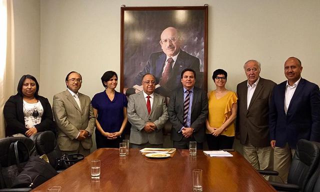 La comisión de reforma política se reunió con las bancadas del Congreso para obtener su opinión antes de elaborar sus propuestas. (Foto: Difusión)