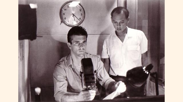 El año que vivimos peligrosamente (1983). Un periodista australiano, interpretado por Mel Gibson, es destinado a Yakarta para cubrir la situación de crisis que vive el país tras el derrocamiento del presidente Sukarno. (Foto: Imdb)