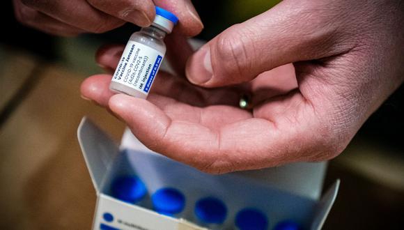 La demora en la llegada de las vacunas es íntegramente porque la oferta todavía es inferior a la demanda. (Foto referencias: AFP)