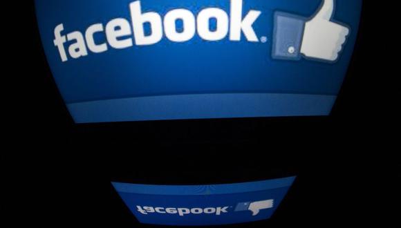 Facebook dijo que su tecnología de inteligencia artificial le ha ayudado a bloquear 3,000 millones de cuentas falsas en el primer semestre de este año.  (Foto: AFP)