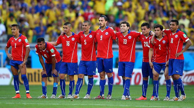 La selección de fútbol de Chile Nº 4. Conocida como la Roja disputó su primer partido hace 106 años, el 27 de mayo de 1910 contra Argentina. Su organización está a cargo de la Federación de Fútbol de Chile (FFCh), fundada el 19 de junio de 1895, hace 121 