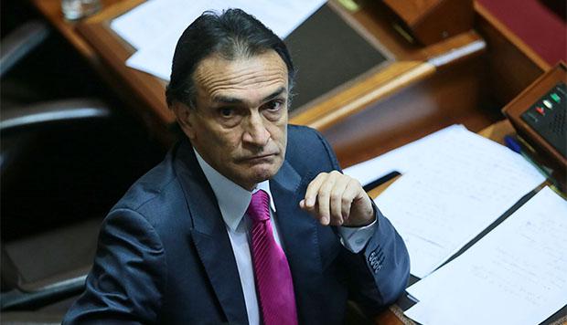Congresista Héctor Becerril negó acusaciones de informe periodístico. (Foto: Agencia Andina)