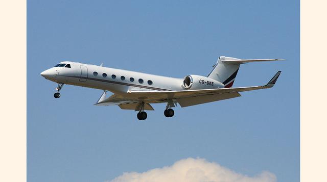 FOTO 5 | Gulfstream G550,  tiene un precio de $53.5 millones y puede viajar hasta 6.750 millas náuticas sin repostar, y es capaz de alcanzar una altitud superior a 42.000 pies.