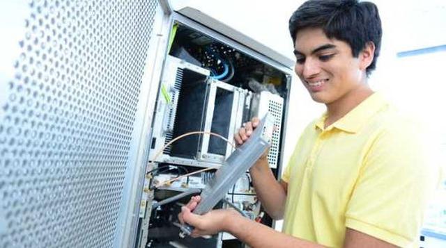 Ingeniería de Telecomunicaciones. El ingreso promedio es de S/ 3,965. El ingreos mínimo es de S/ 1,900 y el máximo de S/ 6,700.