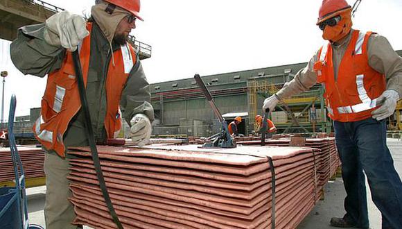El cobre a tres meses ganaba un 1.1%, a US$ 5,629.50 la tonelada. (Foto: AFP)