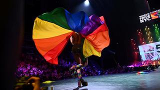 Mundo LGBTQ cada vez más visible en la TV estadounidense, pero aún hay tabús
