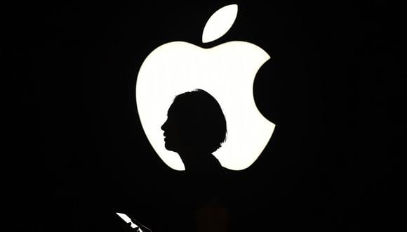 Apple alcanzó este miércoles un hito histórico en Wall Street al convertirse en la primera compañía estadounidense con una capitalización bursátil de US$ 2 billones. (Foto: AFP)