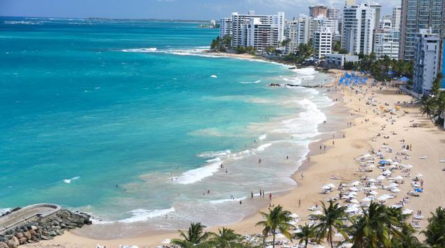 Puerto Rico. Los aborígenes taínos que habitaban esta isla la llamaban Boriquén o Borinquen, que significa "Tierra del Altísimo o del Gran Señor". Y de ahí también surge el gentilicio "boricua". Cristóbal Colón la rebautizó San Juan Ba