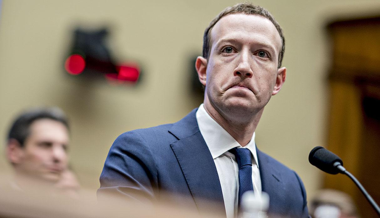 Los documentos publicados revelan cómo Mark Zuckerberg y su equipo administrativo encontraron formas de usar los datos de los usuarios de Facebook, incluida la información personal sobre amigos, relaciones y fotos, para presionar a sus socios. (Foto: Bloomberg)