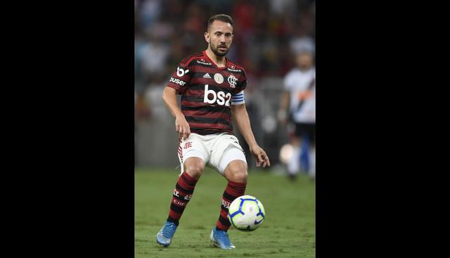 8.- Éverton Ribeiro, en 11 millones de dólares. (Foto: AFP)