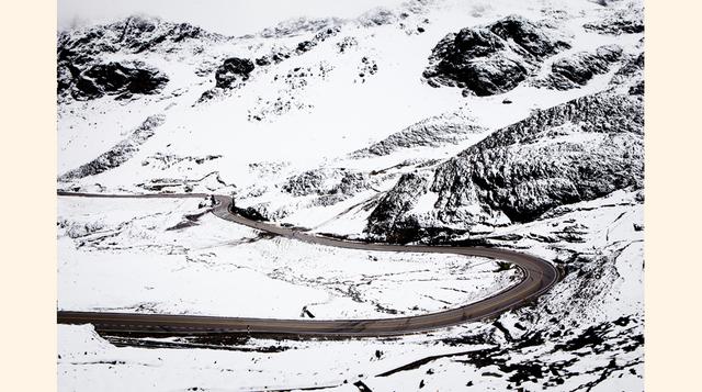 La Interoceánica Sur alcanza los 4,700 metros sobre el nivel del mar, con una temperatura que llega a descender a los diez grados bajo cero durante el invierno.
