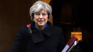 Theresa May efectuará cambios en su gobierno el lunes