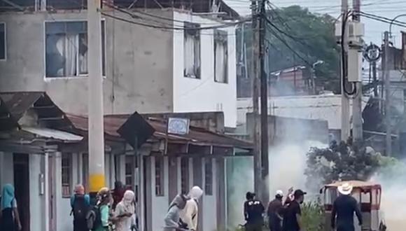 Turba de manifestantes atacan casa del gobernador regional de Madre de Dios, Luis Otsuka durante protestas en Puerto Maldonado. (Captura: Gobierno Regional de Madre de Dios)