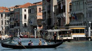 “David contra Goliat”: prohibición de Venecia podría no poner fin a batalla de los cruceros