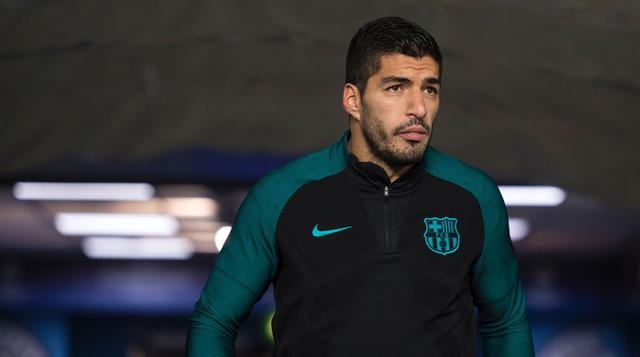 - Luis Suárez, delantero uruguayo del Barcelona FC: "Mi apoyo y cariño para los familiares del accidente aéreo de Colombia. Terrible noticia. En especial a toda la gente de @ChapecoenseReal."