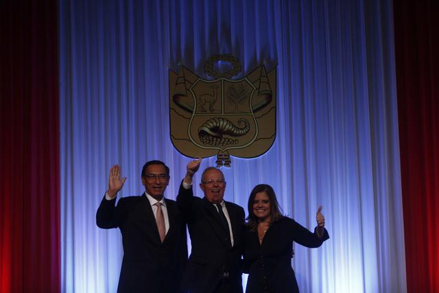 Foto 20: Tras los resultados de la segunda vuelta, la fórmula ganó con el 50.12% de votos. El 30 de junio de 2016, Vizcarra recibió sus credenciales como primer vicepresidente de la República.