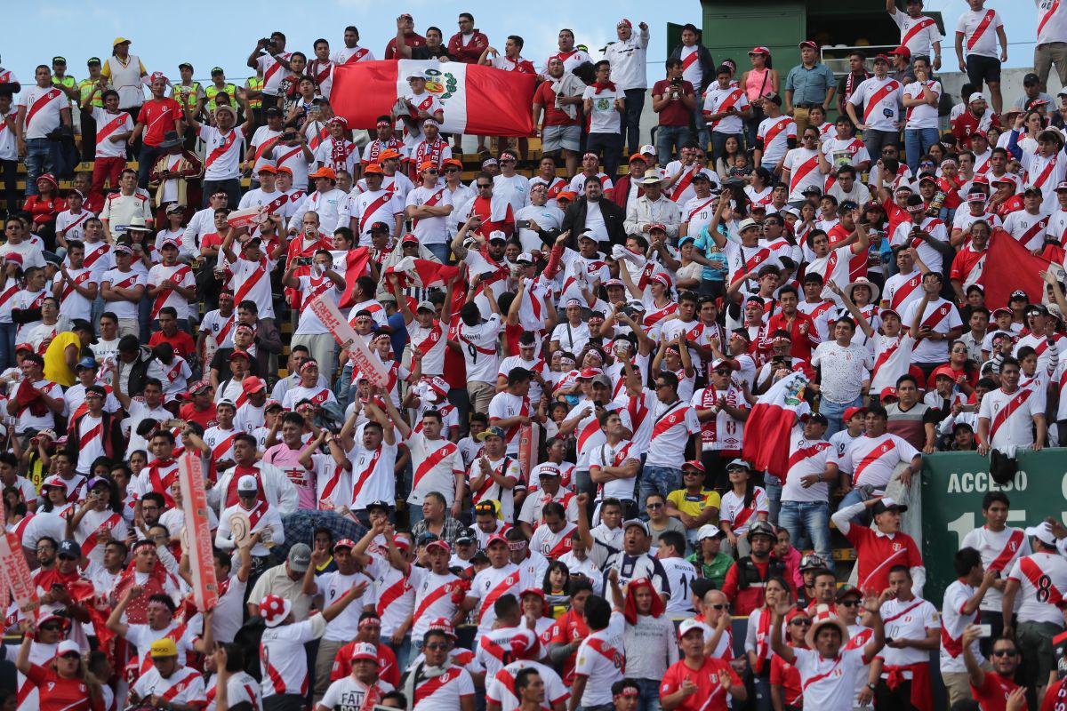 Hinchada peruana (Foto: USI)