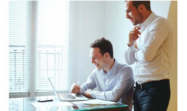 Foto 6 | Ayuda a los demás. Tu riqueza material es la suma de tu contribución a la sociedad. La gente siempre está esperando lo que le puedes ofrecer. La ampliación de tu servicio también se trata de ir más allá. Cuando se trata de ayudar a los demás, deb
