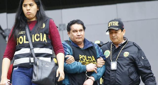 El exalcalde de SJL, Carlos Burgos Horna, fue detenido por la Policía Nacional el 27 de setiembre en el hostal Los Dos en el Mundo, ubicado en la cuadra 7 de la avenida Universitaria, en Los Olivos, donde se ocultaba. (Foto: Allen Quintana/GEC)