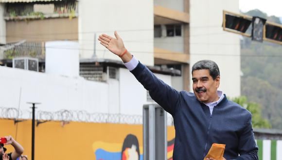 El presidente de Venezuela, Nicolás Maduro, durante una visita a la ciudad de Los Teques, estado Miranda, Venezuela. Foto de Prensa Miraflores / EFE)