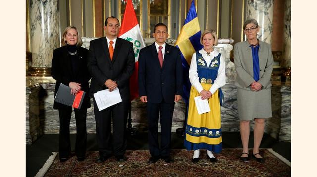 El presidente Ollanta Humala participó en la ceremonia de recepción de la primera parte de la colección de textiles Paracas que se exhibían en el Museo Municipal de Gotemburgo (Suecia).
