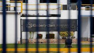 Gobierno venezolano asume control de planta de estadounidense Kimberly-Clark