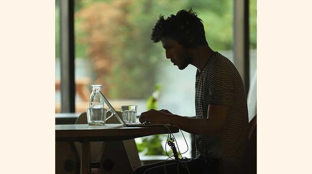 09.- Técnico de sistemas	 Brecha salarial: 8.3%