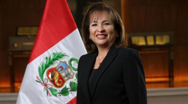 Elsa Galarza: Graduada en Economía en la Universidad del Pacífico y con una Maestría en Iowa State University, la actual ministra del Ambiente cuenta con una gran experiencia en el sector público. Destaca también por sus diversas investigaciones en temas 