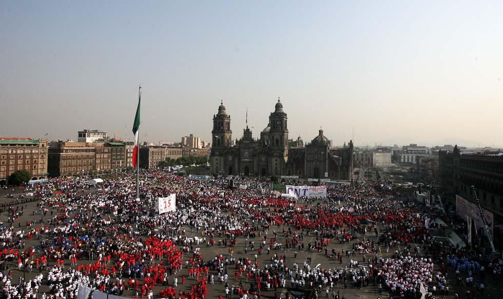 Foto 1 | México es el país con la mayor tasa de pago de sobornos en América Latina, de 51% de acuerdo al último informe de Transparencia Internacional. (Foto: Bloomberg)