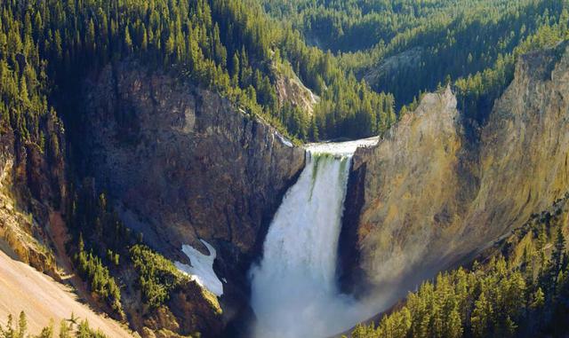 FOTO 4 | Parque Nacional de Yellowstone, Wyoming. Aquí no escasean impresionantes vistas de la naturaleza.