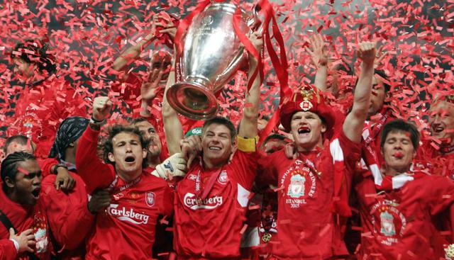 2004-2005 / Campeón: Liverpool (AFP) Score: 3-3 | Penales 2-3  Tanto el AC Milan como el Liverpool mostraron sus mejores armas para llevarse la victoria de esta Champions, pero cerraron el marcador en un 3-3 que los llevó a una urgida tanda de penales. Po