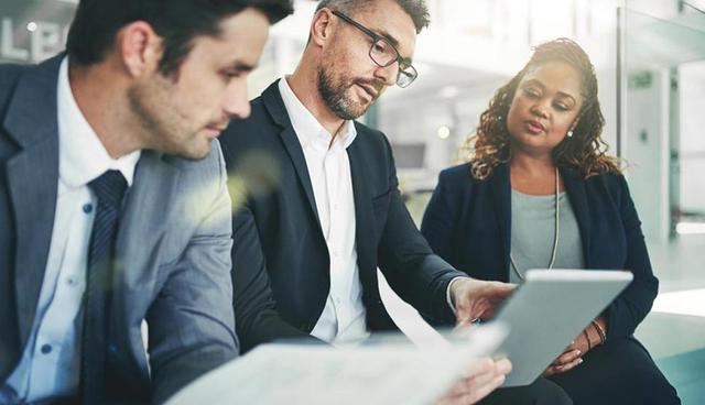 FOTO 6 | “Humanos. No son los miserables cobardes que nos prometieron. Ellos luchan. Son rebeldes y, por lo tanto, ingobernables. Desafiarlos es cortejar a la muerte” - El Otro en Avengers: Los Vengadores. (Foto: iStock)