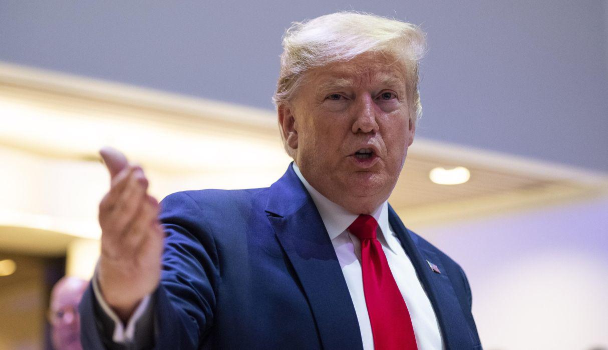 El presidente estadounidense Donald Trump el martes se reunió con la presidenta de la Comisión Europea, Ursula von der Leyen para empezar a negociar un acuerdo comercial bilateral. (EFE).