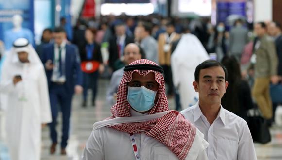 Los compradores que solían acudir a los centros comerciales de Dubái y que estaban interesados en algunos bienes de alta gama ya no pueden realizar sus compras tras el cierre de los establecimientos desde este miércoles, ni probablemente tengan ganas de hacerlo. (Foto: Reuters)