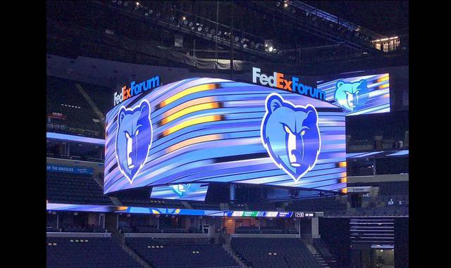 Fotos 5 | Robert Pera. Edad: 38 años. Patrimonio neto: US$ 3,6 mil millones.  Fuente de riqueza: Redes inalámbricas, dueño de los Memphis Grizzlies