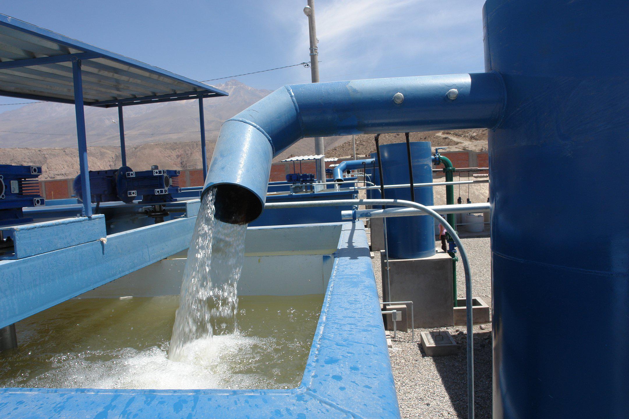 Sedapal abastece a la población mediante la producción de agua proveniente de fuentes superficiales y subterráneas. (Foto: GEC)