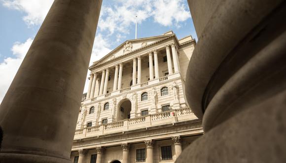 El banco central del Reino Unido realizó su mayor alza de tasas en 27 años el mes pasado, elevando el índice de referencia al 1.75%. Los inversionistas le apuestan a otro medio punto, con un 40% de probabilidad de un movimiento de 75 puntos básicos la próxima semana. Foto: Bloomberg