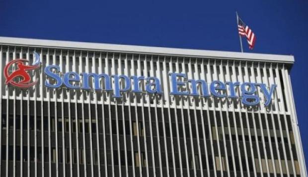 La operación en Chile incluye la participación del 100% de Sempra en Chilquinta Energía, el tercer mayor distribuidor de electricidad en el país, y Tecnored, que ofrece servicios de construcción a Chilquinta Energía, así como una participación del 50% en Eletrans, una empresa de transmisión de energía.