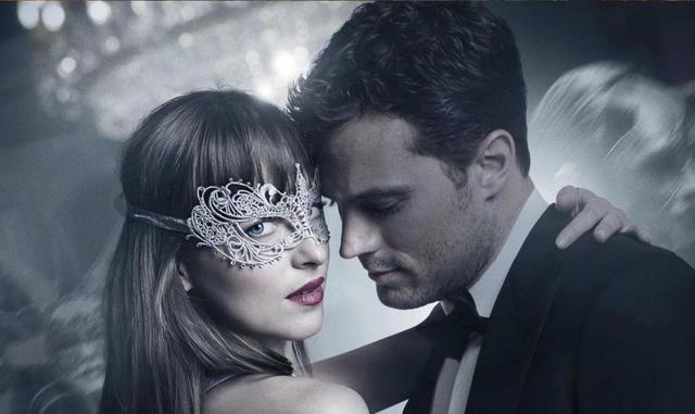 FOTO 3 | 13. "Cincuenta sombras liberadas", el "clímax" de la trilogía "Fifty Shades of Grey", repleta de fantasías e intrigas eróticas se posicionó en la octava ubicación entre las más taquilleras. Dirigida por James Foley, obtuvo US$ 3.3 millones el fin de semana.