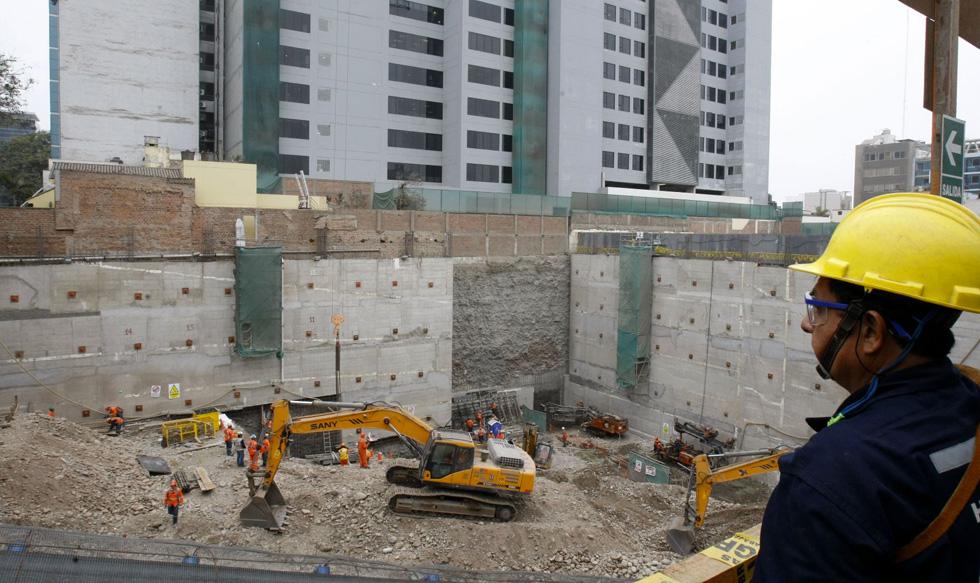 Foto 1 | Las medidas del gobierno peruano buscan reducir la brecha de infraestructura y el déficit de viviendas en los siguientes 5 años.