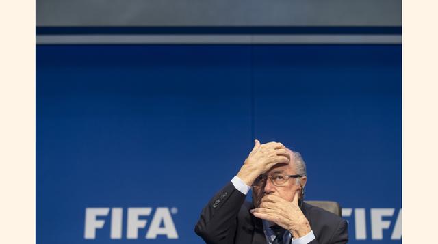 El martes 2 de junio, Joseph Blatter renunció a la presidencia de la FIFA luego de ser reelegido en medio de escándalo y denuncias de corrupción y frente a la tenaz oposición de la UEFA, Australia y Estados Unidos. (Foto: Getty)