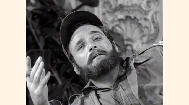 Rod Serling tampoco le llamó directamente Fidel Castro aunque hacía casi nada que la revolución cubana había tenido lugar. Al guionista y cicerone de la mítica, inolvidable y televisiva 'La dimensión desconocida' lo que le importaba era el mensa