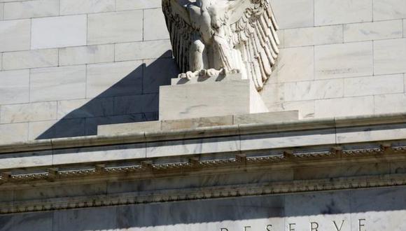 Una estatua de un águila en la sede de la Reserva Federal en Washington, (Foto: Reuters)