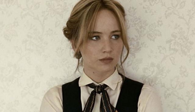 FOTO 5 | Joy: El nombre del éxito (Joy, 2016). En los negocios siempre debes estar listo para librar batallas en múltiples frentes, y cuanto más éxito tengas, tus enemigos más querrán derribarte y obtener una pieza de lo que has construido. Estas son algunas de las muchas lecciones detrás de esta película biográfica sobre la nativa de Nueva York, Joy Mangano, quien pasó de ser madre soltera a millonaria en los años noventa.

Comenzó inventando el Miracle Mop, un trapeador que se autoexprimía que requería menos esfuerzo para usarlo que los mechudos tradicionales. Joy detalla los altibajos que Mangano enfrentó con su incipiente negocio. La película muestra cómo la confianza en ti mismo, tu producto y tu negocio son clave si vas a sobrevivir y triunfar.