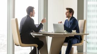 Cuatro pasos que debe tomar un gerente antes de una conversación difícil