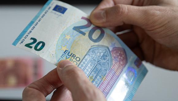 Asegura que los sindicatos apoyan el cambio de la kuna, la actual moneda nacional, al euro. (Foto: AFP)