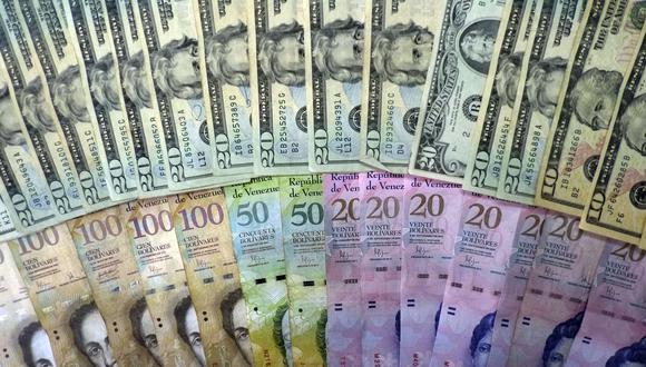 El dólar en Venezuela experimentó una apreciación de 25% en las dos primeras jornadas de lo que va del año. (Foto: AFP)